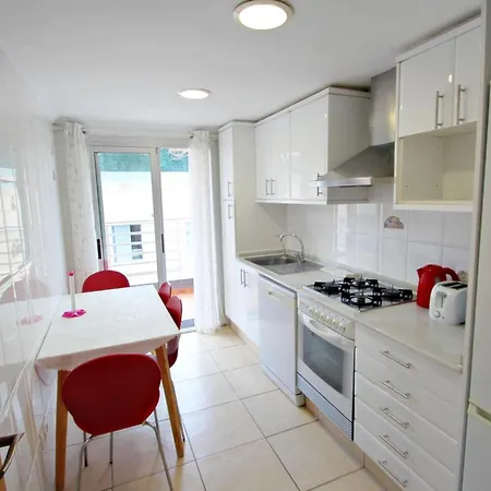 Marmajestic - Modern With Sea Views In דירה *